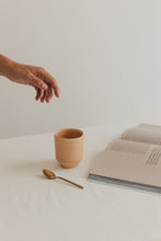 Lade das Bild in den Galerie-Viewer, THE NAKOA "ALORA" CAPPUCINO CUP - SET OF 4 (Sunny Peach)