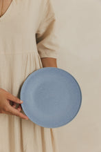 Lade das Bild in den Galerie-Viewer, THE NAKOA "ALORA" DESSERT PLATE - SET OF 4 (Into the Sea)