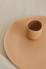 Lade das Bild in den Galerie-Viewer, THE NAKOA "ALORA" ESPRESSO CUP - SET OF 4 (Sunny Peach)