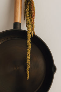 THE NAKOA "ADIRA" PAN - POLISHED CAST IRON