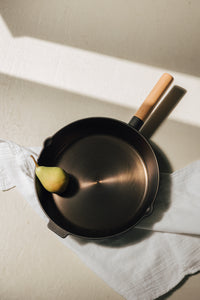 THE NAKOA "ADIRA" PAN - POLISHED CAST IRON