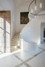 Lade das Bild in den Galerie-Viewer, LIVING BY THE SEA - COFFEE TABLE BOOK
